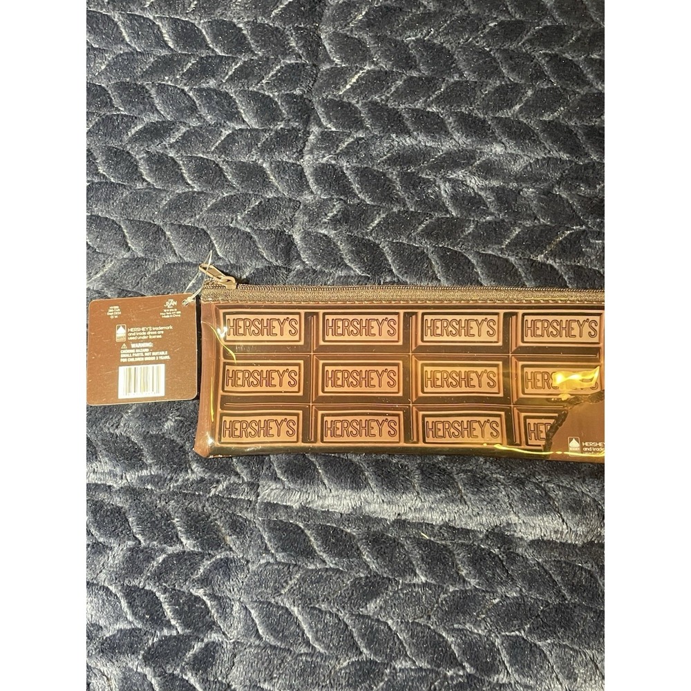Hershey All Purpose Case - Picture 2 of 5